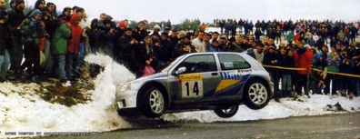 Jean Ragnotti - Gilles Thimonier
63º Rallye Automobile de Monte-Carlo 1995. Renault Clio Maxi (20 BBJ 91). Clasificado 7º.

Del 21 al 26 de Enero, Monte-Carlo.
Superficie: asfalto - nieve.

El Rally tenia un total de 2607.00 km de los que 546.80 km divididos en 21 tramos eran especiales.

Se inscribieron 207 equipos, tomaron la salida 204, finalizaron 83.@
Palabras clave: ;Gilles_Thimonier;Renault;Clio;Maxi;Montecarlo;1995;crash