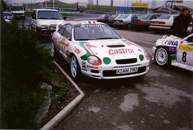 Didier Auriol - Bernard Occelli
63º Rallye Automobile de Monte-Carlo 1995. Toyota Celica GT-Four -ST205- (K-AM 7182). Abandonó por accidente en SS16 Moulinet - La Bollène Vésubie de 23.24 km quedando clasificado 93º.

También podemos ver parte del 8# Ford Escort RS Cosworth (M512W JN) de Bruno Thiry - Stéphane Prévot, clasificado 5º.

Del 21 al 26 de Enero, Monte-Carlo.
Superficie: asfalto - nieve.

El Rally tenia un total de 2607.00 km de los que 546.80 km divididos en 21 tramos eran especiales.

Se inscribieron 207 equipos, tomaron la salida 204, finalizaron 83.
@
Palabras clave: Didier_Auriol;Toyota;Celica;GT;ST205;Montecarlo;1995;parque_cerrado