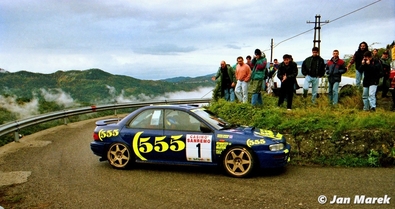 Colin McRae - Derek Ringer
38º Rallye Sanremo - Rallye d'Italia 1996. Subaru Impreza 555 (N1 WRC). Clasificado 1º.

Del 13 al 16 de Octubre, Sanremo, Liguria, Imperia, Italia.
Superficie: asfalto - tierra.

El Rally tenia un total de 1958.12 km de los que 413.32 km divididos en 18 tramos eran especiales (una de ellas fue cancelada SS1 Nerbisci 1 de 32.17 Km a causa del fuerte accidente de Tommi Mäkinen - Seppo Harjanne del que por suerte salieron ilesos).

Tomaron la salida 108 equipos, finalizaron 47.

© Jan Marek
@
Palabras clave: ;Subaru;Impreza;Sanremo;1996