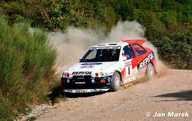 Carlos Sainz Cenamor - Luís Moya
38º Rallye Sanremo - Rallye d'Italia 1996. Ford Escort RS Cosworth (N5 FMC). Clasificado 2º.

Del 13 al 16 de Octubre, Sanremo, Liguria, Imperia, Italia.
Superficie: asfalto - tierra.

El Rally tenia un total de 1958.12 km de los que 413.32 km divididos en 18 tramos eran especiales (una de ellas fue cancelada SS1 Nerbisci 1 de 32.17 Km a causa del fuerte accidente de Tommi Mäkinen - Seppo Harjanne del que por suerte salieron ilesos).

Tomaron la salida 108 equipos, finalizaron 47.

© Jan Marek
@
Palabras clave: ;Luis_Moya;Ford;Escort;Cosworth;Sanremo;1996