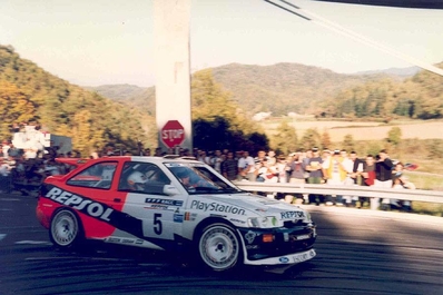 Bruno Thiry - Stéphane Prévot
32º Rallye Catalunya - Costa Brava - Rallye de España 1996. Ford Escort RS Cosworth (M40 FMC). Clasificado 3º.

Del 4 al 6 de Noviembre, Lloret de Mar, Girona, Catalunya, España. 
Superficie: asfalto.

El Rally tenia un total de 1368.76 km de los que 393.26 km divididos en 18 tramos, eran especiales.

Tomaron la salida 88 equipos, finalizaron 58.@
Palabras clave: Bruno_Thiry;Ford;Escort;Cosworth;Catalunya;España;Spain;1996