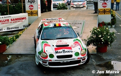 Freddy Loix - Sven Smeets
38º Rallye Sanremo - Rallye d'Italia 1996. Toyota Celica GT-Four -ST205- (K-AM 5133). Clasificado 4º.

Del 13 al 16 de Octubre, Sanremo, Liguria, Imperia, Italia.
Superficie: asfalto - tierra.

El Rally tenia un total de 1958.12 km de los que 413.32 km divididos en 18 tramos eran especiales (una de ellas fue cancelada SS1 Nerbisci 1 de 32.17 Km a causa del fuerte accidente de Tommi Mäkinen - Seppo Harjanne del que por suerte salieron ilesos).

Tomaron la salida 108 equipos, finalizaron 47.

© Jan Marek
@
Palabras clave: ;Toyota;Celica;Sanremo;1996