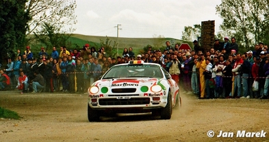 Freddy Loix - Sven Smeets
38º Rallye Sanremo - Rallye d'Italia 1996. Toyota Celica GT-Four -ST205- (K-AM 5133). Clasificado 4º.

Del 13 al 16 de Octubre, Sanremo, Liguria, Imperia, Italia.
Superficie: asfalto - tierra.

El Rally tenia un total de 1958.12 km de los que 413.32 km divididos en 18 tramos eran especiales (una de ellas fue cancelada SS1 Nerbisci 1 de 32.17 Km a causa del fuerte accidente de Tommi Mäkinen - Seppo Harjanne del que por suerte salieron ilesos).

Tomaron la salida 108 equipos, finalizaron 47.

© Jan Marek
@
Palabras clave: ;Toyota;Celica;Sanremo;1996