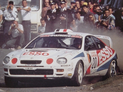 Freddy Loix - Sven Smeets
38º Rallye Sanremo - Rallye d'Italia 1996. Toyota Celica GT-Four -ST205- (K-AM 5133). Clasificado 4º.

Del 13 al 16 de Octubre, Sanremo, Liguria, Imperia, Italia.
Superficie: asfalto - tierra.

El Rally tenia un total de 1958.12 km de los que 413.32 km divididos en 18 tramos eran especiales (una de ellas fue cancelada SS1 Nerbisci 1 de 32.17 Km a causa del fuerte accidente de Tommi Mäkinen - Seppo Harjanne del que por suerte salieron ilesos).

Tomaron la salida 108 equipos, finalizaron 47.@
Palabras clave: ;Toyota;Celica;Sanremo;1996