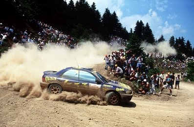 Kenneth Eriksson - Staffan Parmander
43º Acropolis Rally de Grecia 1996. Subaru Impreza 555. Clasificado 5º.
El Rally tenia un total de 1,180.55 Km de los que 454.34 Km divididos en 21 tramos eran especiales, ( uno de ellos fue cancelado SS6 Stiri 1 de 23.49 Km).
Se inscribieron 94 equipos, tomaron la salida 94, finalizaron 42.@
Palabras clave: Kenneth_Eriksson;Subaru;Impreza;Acropolis;Grecia;1996