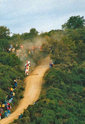 Tommi Mäkinen - Seppo Harjanne
38º Rallye Sanremo - Rallye d'Italia 1996. Mitsubishi Lancer Evo III (M5 MRE). Abandonó por el accidente de la imagen en SS1 de 32.17 Km.

Del 13 al 16 de Octubre, Sanremo, Liguria, Imperia, Italia.
Superficie: asfalto - tierra.

El Rally tenia un total de 1958.12 km de los que 413.32 km divididos en 18 tramos eran especiales (una de ellas fue cancelada SS1 Nerbisci 1 de 32.17 Km a causa del fuerte accidente de Tommi Mäkinen - Seppo Harjanne del que por suerte salieron ilesos).

Tomaron la salida 108 equipos, finalizaron 47.@
Palabras clave: ;Mitsubishi;Lancer;Sanremo;1996;crash