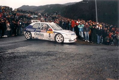 François Chatriot - Jean-Marc Andrié
62º Rallye Automobile de Monte-Carlo 1996. Peugeot 306 Maxi. Abandonó.

Del 20 al 25 de Enero, Monaco.
Superficie: asfalto - nieve.

El Rally tenia un total de 2569.00 km de los que 529.85 km divididos en 21 tramos eran especiales (2 de ellos fueron cancelados SS14 Les Quatres Chemins 1 y SS20 Les Quatres Chemins 2 de 33.50 km cada uno).

Tomaron la salida 150 equipos, finalizaron 99.@
Palabras clave: Peugeot;Maxi;Montecarlo;1996