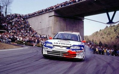 Gilles Panizzi - Hervé Panizzi
33º Rallye Catalunya - Costa Brava - Rallye de España) 1997. Peugeot 306 Maxi (761 LYV 75). Clasificado 3º.
Foto: Bajo el puente del Eix Transversal  Girona-Lleida.

Del 14 al 16 de Abril, Lloret de Mar, Girona, Catalunya, España.
Superficie: asfalto.

El Rally tenia un total de 1359.3 km de los que 387.72 km divididos en 18 tramos eran especiales.

Tomaron la salida 94 equipos, finalizaron 31.@
Palabras clave: Gilles_Panizzi;Peugeot;Maxi;Catalunya;Costa_Brava;España;1997;Spain