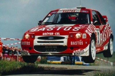 Patrick Snujers - Dany Colebunders
33º Belgium Ypres Westhoek Rally 1997. Ford Escort WRC. Clasificado 5º.
Tomaron la salida 90 equipos, finalizaron 56.@
Palabras clave: Patrick_Snijers;Ford;Escort;WRC;Ypres;Belgica;1997