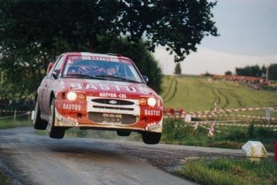 Patrick Snujers - Dany Colebunders
33º Belgium Ypres Westhoek Rally 1997. Ford Escort WRC. Clasificado 5º.
Tomaron la salida 90 equipos, finalizaron 56.@
Palabras clave: Patrick_Snijers;Ford;Escort;WRC;Ypres;Belgica;1997