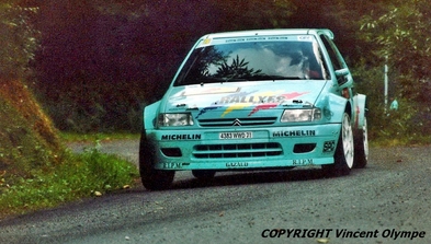 Xavier Fressoz - Emmanuel Guigou
24º Rally Internacional de Rouergue 1997. Citröen Saxo Kit Car (4383 WWD 71). Clasificado 7º.

Del 18 al 20 de Julio, Roquefort-Rodez • ASA Rouergue.
Superficie: asfalto.

El Rally tenia un total de 910.00 km de los que 272.43 km divididos en 3 etapas y 19 tramos eran especiales.

Tomaron la salida 77 equipos, finalizaron 46.

© Vincent Olympe
@
Palabras clave: Citroen;Saxo;Kit_Car;Rouergue;1997