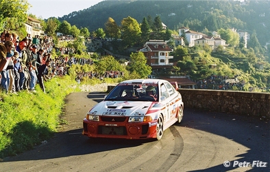 Tommi Mäkinen - Risto Mannisenmäki
40º Rallye Sanremo - Rallye d'Italia 1998. Mitsubishi Lancer Evo V (R8 MRE). Clasificado 4º.

Del 12 al 14 Octubre, Sanremo, Imperia, Liguria, Italia.
Superficie: asfalto.

El Rally tenia un total de 1494.80 Km de los que 400.30 km divididos en 24 tramos eran especiales.

Se inscribieron 160 equipos, tomaron la salida 153, finalizaron 76.

© Petr Fitz.
@@
Palabras clave: ;Mitsubishi;Lancer;Evo_V;Sanremo;1998