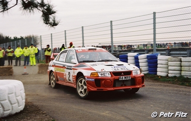 Richard Burns - Robert Reid
54º Network Q Rally de Gran Bretaña 1998. Mitsubishi Lancer Evo 5 (R66 MRE). Clasificado 1º.

Del 22 al 24 de Noviembre, Cheltenham, Inglaterra.
Superficie: tierra - asfalto.

El Rally tenia un total de 1175.90 km de los que 383.85 km divididos en 28 tramos eran especiales.

Tomaron la salida 168 equipos, finalizaron 82.

© Petr Fitz
@
Palabras clave: Richard_Burns;Mitsubishi;Lancer;Gran_Bretaña;1998;Inglaterra