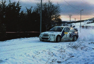 Juha Kankkunen - Juha Repo
66º Rallye Automobile de Monte-Carlo 1998. Ford Escort WRC. Clasificado 2º.
El Rally tenia un total de 1454.53 km de los que 359.19 km divididos en 18 tramos, eran especiales.
Tomaron la salida 106 participantes, finalizaron 60.@
Palabras clave: ;Juha_Repo;Ford;Escort;WRC;Montecarlo;1998;nieve