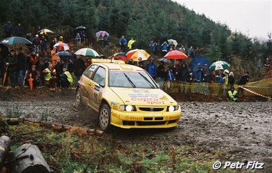 Toni Gardemeister - Paavo Lukander
54º Network Q Rally de Gran Bretaña 1998. Seat Ibiza Kit Car Evo2 (B-7500-TK). Clasificado 16º.

Del 22 al 24 de Noviembre, Cheltenham, Inglaterra.
Superficie: tierra - asfalto.

El Rally tenia un total de 1175.90 km de los que 383.85 km divididos en 28 tramos eran especiales.

Tomaron la salida 168 equipos, finalizaron 82.

© Petr Fitz
@
Palabras clave: Seat;Ibiza;Kit_Car;Gran_Bretaña;1998;Inglaterra