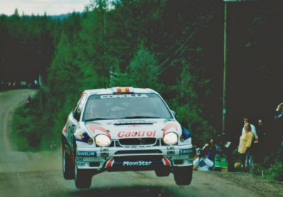 Carlos Sainz Cenamor - Luís Rodríguez Moya
49º Neste Rally Finland 1999. Toyota Corolla WRC. Clasificado 3º.
SS Hulalamaki (Shakedown).

Del 20 al 22 de Agosto, Jyväskylä.
Superficie: tierra.

El Rally tenia un total de 1218.42	km de los que 377.26 km divididos en 23 tramos eran especiales.

Se inscribieron 131 equipos, tomaron la salida 129, finalizaron 64.

© Joan Al
@
Palabras clave: ;Luis_Moya;Finlandia;Toyota;Celica;WRC;1999