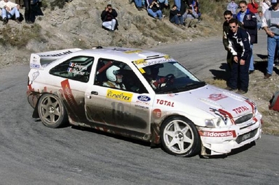 François Delecour - Dominique Savignoni
67º Rallye Automobile de Monte-Carlo 1999. Ford Escort WRC (HUN-813). Clasificado 4º.

Del 17 al 20 de Enero, Monte-Carlo.
Superficie: asfalto - nieve.

El Rally tenia un total de 1613.7 km de los que 424.6 km divididos en 14 tramos, eran especiales.

Tomaron la salida 86 equipos, finalizaron 46.@
Palabras clave: Ford;Escort;WRC;Montecarlo;1999