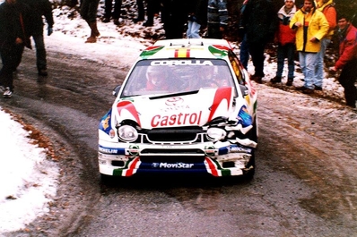 Carlos Sainz Cenamor - Luís Moya
67º Rallye Automobile de Monte-Carlo 1999. Toyota Corolla WRC (K-AM 934). Abandonó por accidente en SS1 Plan de Vitrolles - Faye de 48.28 Km.

Del 17 al 20 de Enero, Monte-Carlo.
Superficie: asfalto - nieve.

El Rally tenia un total de 1613.7 km de los que 424.6 km divididos en 14 tramos, eran especiales.

Tomaron la salida 86 equipos, finalizaron 46.@
Palabras clave: ;Luis_Moya;Montecarlo;WRC;Toyota;Corolla;1999