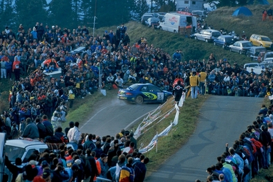 Richard Burns - Robert Reid
41º Rallye Sanremo - Rallye d'Italia 1999. Subaru Impreza S5 WRC '99 (T15 SRT). Abandonó por la transmisión del coche en SS8 Loazzolo 1 de 7.36 km.
Subaru World Rally Team

Del 11 al 13 de Octubre, Sanremo, Liguria, Imperia, Italia.
Superficie: asfalto.

El Rally tenia un total de 1384.58 Km de los que 384.88 Km divididos en 18 tramos, eran especiales.

Se inscribieron 124 equipos, tomaron la salida 119, finalizaron 55.@
Palabras clave: Richard_Burns;Subaru;Impreza;WRC;Sanremo;1999