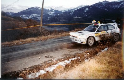 Fabrizio Tabaton - Nicola Gullino
67º Rallye Automobile de Monte-Carlo 1999. Toyota Corolla WRC (K-AM 422). Abandonó en SS9 Sospel - La Bollene 1 de 33.65 Km.

Del 17 al 20 de Enero, Monte-Carlo.
Superficie: asfalto - nieve.

El Rally tenia un total de 1613.7 km de los que 424.6 km divididos en 14 tramos eran especiales.

Tomaron la salida 86 equipos, finalizaron 46.@
Palabras clave: Fabrizio_Tabaton;Toyota;Corolla;WRC;Montecarlo;1999