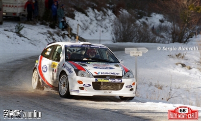 Carlos Sainz - Luis Moya
68º Rallye Automobile de Monte-Carlo 2000. Ford Focus WRC '00 (V2 FMC). Clasificado 2º.

Del 19 al 22 de Enero, Monte-Carlo.
Superficie: asfalto - nieve

El Rally tenía un total de 1434.85 km de los que 412.81 km divididos en 15 tramos eran especiales (uno de ellos fue cancelado SS6 L'Epine - Rosans de 31.40 km).

Tomaron la salida 92 equipos, finalizaron 59.@
Palabras clave: ;Luis_Moya;Ford;Focus;WRC;Montecarlo;2000