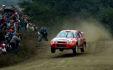 Tommi Mäkinen - Risto Mannisenmäki
20º Rally Argentina 2000. Mitsubishi Lancer Evo VI (W2 MMR). Clasificado 3º.

Del 11 al 14 de Mayo, Carlos Paz, Córdoba, Argentina.
Superficie: tierra.

El Rally tenia un total de 1559.49 km de los que 391.4 km divididos en 22 tramos eran especiales, (una de ellas fue cancelada SS5 Tanti de 16 Km).

Se inscribieron 88 equipos, tomaron la salida 76, finalizaron 35.@
Palabras clave: Tommi_Makinen;Mitsubishi;Lancer;Argentina;2000