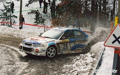 Gabriel Pozzo - Edgardo Galindo
9º Rallye Automobile de Monte-Carlo 2001. Mitsubishi Lancer Evo VI (BH 332 SH). Clasificado 12º.

Del 18 al 21 de Enero, Mónaco.
Superficie: asfalto - nieve.

El Rally tenia un total de 1738.81 km de los que 392.18 km divididos en 15 tramos eran especiales, (una de ellas fue cancelada SS10 Comps 2 de 20.53 Km).

Se inscribieron 60 equipos, tomaron la salida 56, finalizaron 27.

© Petr Fitz
@
Palabras clave: Mitsubishi;Lancer;Montecarlo;2001;Nieve