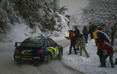 Richard Burns - Robert Reid
69º Rallye Automobile de Monte-Carlo 2001. Subaru Impreza S7 WRC '01 (X2 SRT). Abandonó por problemas eléctricos y no arrancar el coche antes del primer tramo de la segunda etapa SS7 BIF. D1/C1 - Turriers de 24.12 km.

Del 18 al 21 de Enero, Mónaco.
Superficie: asfalto - nieve.

El Rally tenia un total de 1738.81 km de los que 392.18 km divididos en 15 tramos eran especiales, (una de ellas fue cancelada SS10 Comps 2 de 20.53 Km).

Se inscribieron 60 equipos, tomaron la salida 56, finalizaron 27.@
Palabras clave: Subaru;Impreza;WRC;Montecarlo;2001;nieve