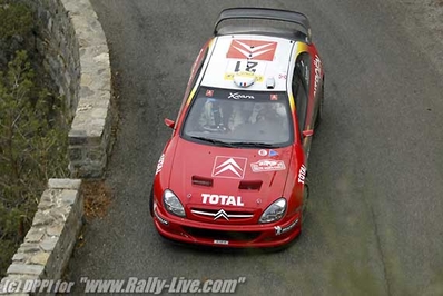Sébastien Loeb - Daniel Elena
70º Rallye Automobile de Monte-Carlo 2002. Citröen Xsara WRC (32 CSP 92). Clasificado 2º.

Del 18 al 20 de Enero, Monaco.
Superficie: asfalto - nieve.

El Rally tenia un total de 1424.55 km km de los que 396.78 km divididos en 15 tramos eran especiales, (una de ellas fue cancelada SS2 Sisteron - Thoard 1 de 36.73 Km).

Se inscribieron 55 equipos, tomaron la salida 54, finalizaron 26.@
Palabras clave: Sebastien_Loeb;Citroen;Xsara;WRC;Montecarlo;2002