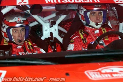 François Delecour - Daniel Grataloup
70º Rallye Automobile de Monte-Carlo 2002. Mitsubishi Lancer WRC (KP51 RWO). Clasificado 9º.

Del 18 al 20 de Enero, Monaco.
Superficie: asfalto - nieve.

El Rally tenia un total de 1424.55 km km de los que 396.78 km divididos en 15 tramos eran especiales, (una de ellas fue cancelada SS2 Sisteron - Thoard 1 de 36.73 Km).

Se inscribieron 55 equipos, tomaron la salida 54, finalizaron 26.@
Palabras clave: ;Mitsubishi;Lancer;Montecarlo;2002;Personajes