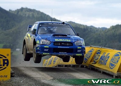 Tommi Mäkinen - Kaj Lindström
33º Propecia Rally New Zealand 2003. Subaru Impreza S9 WRC 03 (S80 WRT). Clasificado 7º.

Del 10 al 13 de Abril, Auckland, Nueva Zelanda.
Superficie: tierra.

El Rally tenia un total de 1297.81 Km de los que 403.52 Km divididos en 22 tramos eran especiales.

Se inscribieron 86 equipos, tomaron la salida 80, finalizaron 46.

© Teams
@
Palabras clave: Tommi_Makinen;Subaru;Impreza;WRC;2003;Saltos