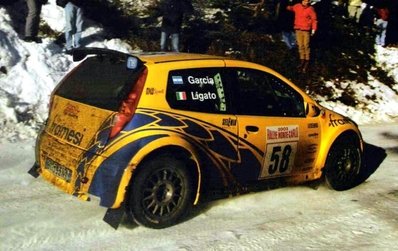 Marcos Ligato - Rubén Garcà­a
71º Rallye Automobile de Monte-Carlo 2003. Fiat Punto S1600. Clasificado 18º.

Del 24 al 26 de Enero, Monaco.
Superficie: asfalto - nieve.

El Rally tenia un total de 1357.92 km de los que 415.02 km divididos en 14 tramos eran especiales.

Tomaron la salida 50 equipos, finalizaron 29.@

Palabras clave: Fiat;Punto;Montecarlo;2003;nieve