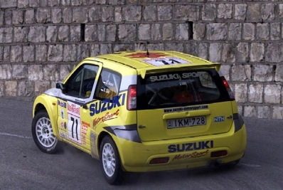 Urmo Aava - Kuldar Sikk
71º Rallye Automobile de Monte-Carlo 2003. Suzuki Ignis S1600 (I KM 728). Clasificado 20º.

Del 24 al 26 de Enero, Monaco.
Superficie: asfalto - nieve.

El Rally tenia un total de 1357.92 km de los que 415.02 km divididos en 14 tramos eran especiales.

Tomaron la salida 50 equipos, finalizaron 29.@
Palabras clave: Suzuki;Ignis;Montecarlo;2003