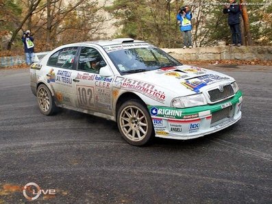 Riccardo Errani - Stefano Casadio
71º Rallye Automobile de Monte-Carlo 2003. Skoda Octavia WRC. Clasificado 28º.

Del 24 al 26 de Enero, Monaco.
Superficie: asfalto - nieve.

El Rally tenia un total de 1357.92 km de los que 415.02 km divididos en 14 tramos eran especiales.

Tomaron la salida 50 equipos, finalizaron 29.@
Palabras clave: Skoda;Octavia;WRC;Montecarlo;2003