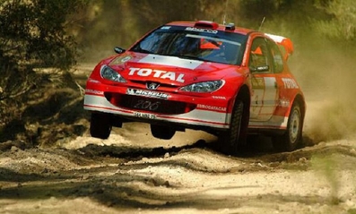 Harri Rovanperä - Risto Pietiläinen
4º Rally of Turkey 2003. Peugeot 206 WRC. Abandonó por eje trasero primario en SS13 Kumluca 2 de 28.92 Km.

Del 27 de Enero al 2 de Febrero, Kemer, Tuquia.
Superficie: tierra.

El Rally tenia un total de 1,193.85 Km de los que 338,24 Km divididos en 18 tramos eran especiales.

Se inscribieron 70 equipos, tomaron la salida 60, finalizaron 26.

COPYRIGHT Teams
@
Palabras clave: ;Peugeot;WRC;Turquía;2003