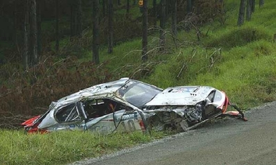 Armin Schwarz - Manfred Hiemer
33º Propecia Rally New Zealand 2003. Hyundai Accent WRC3 (X24 HMC). Abandonó por el accidente de la imagen en SS1 Batley 1 de 19.82 km.

Del 10 al 13 de Abril, Auckland, Nueva Zelanda.
Superficie: tierra.

El Rally tenia un total de 1297.81 Km de los que 403.52 Km divididos en 22 tramos eran especiales.

Se inscribieron 86 equipos, tomaron la salida 80, finalizaron 46.@
Palabras clave: ;Hyundai;Accent;WRC;Nueva_Zelanda;2003