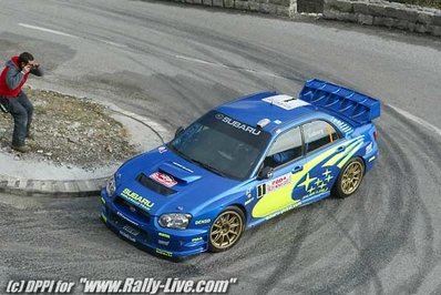 Petter Solberg - Phil Mills
72º Rallye Automobile de Monte-Carlo 2004. Subaru Impreza S9 WRC 03 (S 400 WRT). Clasificado 7º.

Del 23 al 25 de Enero, Monaco.
Superficie: asfalto.

El Rally tenia un total de 1,331.92 Km de los que 389.12 Km divididos en 15 tramos, eran especiales (2 de ellos fueron cancelados SS1 Selonnet - Breziers 1 de 22.64 Km y SS10 Tourette du Chateau - St Antonin 2 de 24.80 Km. Uno de ellos se dio con tiempo de tramo teórico a todos los equipos, SS8 Tourette du Chateau - St Antonin 1 de 24.80 Km).

Se inscribieron 45 equipos, tomaron la salida 43, finalizaron 20.@
Palabras clave: Petter_Solberg;Phil_Mills;Subaru;Impreza;WRC;Montecarlo;2004