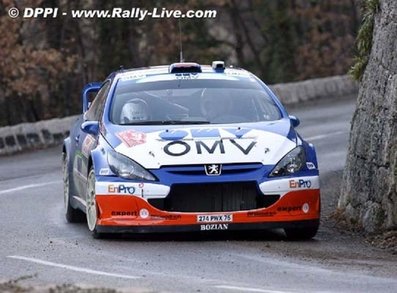 Manfred Stohl - Ilka Minor
74º Rallye Automobile de Monte-Carlo 2006. Peugeot 307 WRC (274 PWX 75). Clasificado 4º.

Del 20 al 22 de Enero, Monaco.
Superficie: asfalto - nieve.

El Rally tenia un total de 1294.89 Km de los que 366.39 km divididos en 18 tramos eran especiales, (2 de ellas fueron canceladas SS3 Pierlas - Ilonse 1 de 23.22 Km y SS11 La Tour sur Tinee - Utelle 2 de 18.73 Km).

Se inscribieron 53 equipos, tomaron la salida 51, finalizaron 43.@
Palabras clave: Manfred_Stohl;Ilka_Minor;Peugeot;WRC;Montecarlo;2006