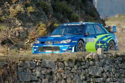 Chris Atkinson - Glenn MacNeall
75º Rallye Automobile de Monte-Carlo 2007. Subaru Impreza S12 WRC 06 (FT55 SRT). Clasificado 4º.

Del 18 al 21 de Enero, Valence, Monte-Carlo.
Superficie: asfalto - nieve.

El Rally tenia un total de 1185.22 km de los que 328.54 km divididos en 15 tramos eran especiales.

Tomaron la salida 47 equipos, finalizaron 39.
Palabras clave: Subaru;Impreza;WRC;Montecarlo;2007