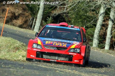Toni Gardemeister - Jakke Honkanen
75º Rallye Automobile de Monte-Carlo 2007. Mitsubishi Lancer WRC 05 (KN04 WMD). Clasificado 7º.

Del 18 al 21 de Enero, Valence, Monte-Carlo.
Superficie: asfalto - nieve.

El Rally tenia un total de 1185.22 km de los que 328.54 km divididos en 15 tramos eran especiales.

Tomaron la salida 47 equipos, finalizaron 39.@
Palabras clave: Toni_Gardemeister;Mitsubishi;Lancer;WRC;Montecarlo;2007