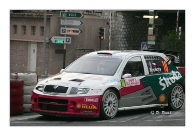 Jan Kopecky - Filip Schovánek
75º Rallye Automobile de Monte-Carlo 2007. Skoda Fabia WRC. Clasificado 8º.

Del 18 al 21 de Enero, Valence, Monte-Carlo.
Superficie: asfalto - nieve.

El Rally tenia un total de 1185.22 km de los que 328.54 km divididos en 15 tramos eran especiales.

Tomaron la salida 47 equipos, finalizaron 39.
Palabras clave: Jan_Kopecky;Filip_Schovà¡nek;Skoda;Fabia;WRC;Montecarlo;2007