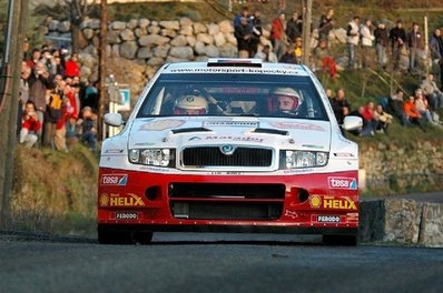 Jan Kopecky - Filip Schovánek
75º Rallye Automobile de Monte-Carlo 2007. Skoda Fabia WRC. Clasificado 8º.

Del 18 al 21 de Enero, Valence, Monte-Carlo.
Superficie: asfalto - nieve.

El Rally tenia un total de 1185.22 km de los que 328.54 km divididos en 15 tramos eran especiales.

Tomaron la salida 47 equipos, finalizaron 39.
Palabras clave: Jan_Kopecky;Filip_Schovà¡nek;Skoda;Fabia;WRC;Montecarlo;2007