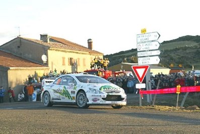 Jean-Marie Cuoq - David Marty
75º Rallye Automobile de Monte-Carlo 2007. Peugeot 307 WRC (6564 MY 70 ). Clasificado 9º.

Del 18 al 21 de Enero, Valence, Monte-Carlo.
Superficie: asfalto - nieve.

El Rally tenia un total de 1185.22 km de los que 328.54 km divididos en 15 tramos eran especiales.

Tomaron la salida 47 equipos, finalizaron 39.
Palabras clave: Peugeot;WRC;Montecarlo;2007