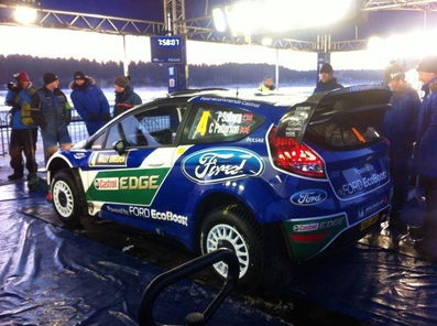 Asistencia del Equipo Ford World Rally Team en el 60º Rally Sweden 2012
En el Ford Fiesta RS WRC (PX61 AWU) de Petter Solberg - Chris Patterson, clasificado 4º.

De 9 al 12 de Febrero, Karlstad.
Superficie: nieve.

El Rally tenia un total de 1842.60 km de los que 349.16 Km divididos en 22 tramos eran especiales.

Se inscribieron 47 equipos, tomaron la salida 43, finalizaron 34.@
Palabras clave: Petter_Solberg;Ford;Fiesta;RS;WRC;Suecia;2012;Asistencias