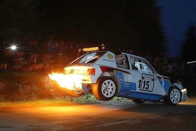 Peugeot 205 Turbo 16 E2
"Jump Fier" !!
Palabras clave: Peugeot;Turbo;Grupo_B;2012