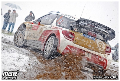 Sébastien Loeb - Daniel Elena
81º Rallye Automobile de Monte-Carlo 2013. Citröen DS3 WRC. Clasificado 1º.

Del 15 al 20 de Enero, Valence.
Superficie: asfalto - nieve.

El Rallye tenia un total de 1778.81 Km de los que 468.42 Km divididos en 18 tramos eran especiales (2 de ellos fueron cancelados por exceso de nieve, SS17 Moulinet - La Bollene Vesubie 3 de 23.54 Km y SS18 Lantosque - Luceram 2 de 18.95 Km).

Tomaron la salida 73 equipos, finalizaron 45.@
Palabras clave: Sebastien_Loeb;Citroen;DS3;WRC;Montecarlo;2013;nieve