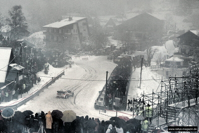 Sébastien Loeb - Daniel Elena
81º Rallye Automobile de Monte-Carlo 2013. Citröen DS3 WRC. Clasificado 1º.

Del 15 al 20 de Enero, Valence.
Superficie: asfalto - nieve.

El Rallye tenia un total de 1778.81 Km de los que 468.42 Km divididos en 18 tramos eran especiales (2 de ellos fueron cancelados por exceso de nieve, SS17 Moulinet - La Bollene Vesubie 3 de 23.54 Km y SS18 Lantosque - Luceram 2 de 18.95 Km).

Tomaron la salida 73 equipos, finalizaron 45.

Col de Turini
@
Palabras clave: Sebastien_Loeb;Citroen;DS3;WRC;Montecarlo;2013;nieve;Turini