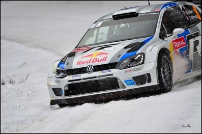 Sebastien Ogier - Julien Ingrassia
81º Rallye Automobile de Monte-Carlo 2013. Volkswagen Polo R WRC. Clasificado 2º.

Del 15 al 20 de Enero, Valence.
Superficie: asfalto - nieve.

El Rallye tenia un total de 1778.81 Km de los que 468.42 Km divididos en 18 tramos eran especiales (2 de ellos fueron cancelados por exceso de nieve, SS17 Moulinet - La Bollene Vesubie 3 de 23.54 Km y SS18 Lantosque - Luceram 2 de 18.95 Km).

Tomaron la salida 73 equipos, finalizaron 45.

COPYRIGHT Kevin Mazzilli
@
Palabras clave: Sebastien_Ogier;Volkswagen;Polo;WRC;2013;nieve;Montecarlo