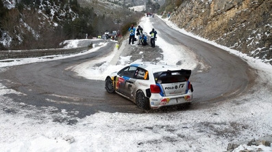 Sebastien Ogier - Julien Ingrassia
81º Rallye Automobile de Monte-Carlo 2013. Volkswagen Polo R WRC. Clasificado 2º.

Del 15 al 20 de Enero, Valence.
Superficie: asfalto - nieve.

El Rallye tenia un total de 1778.81 Km de los que 468.42 Km divididos en 18 tramos eran especiales (2 de ellos fueron cancelados por exceso de nieve, SS17 Moulinet - La Bollene Vesubie 3 de 23.54 Km y SS18 Lantosque - Luceram 2 de 18.95 Km).

Tomaron la salida 73 equipos, finalizaron 45.@
Palabras clave: Sebastien_Ogier;Volkswagen;Polo;WRC;2013;nieve