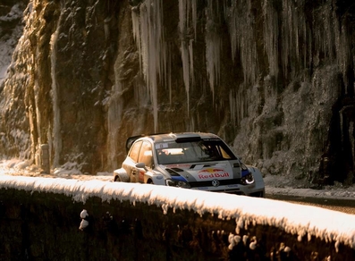 Sebastien Ogier - Julien Ingrassia
81º Rallye Automobile de Monte-Carlo 2013. Volkswagen Polo R WRC. Clasificado 2º.

Del 15 al 20 de Enero, Valence.
Superficie: asfalto - nieve.

El Rallye tenia un total de 1778.81 Km de los que 468.42 Km divididos en 18 tramos eran especiales (2 de ellos fueron cancelados por exceso de nieve, SS17 Moulinet - La Bollene Vesubie 3 de 23.54 Km y SS18 Lantosque - Luceram 2 de 18.95 Km).

Tomaron la salida 73 equipos, finalizaron 45.@
Palabras clave: Sebastien_Ogier;Volkswagen;Polo;WRC;2013
